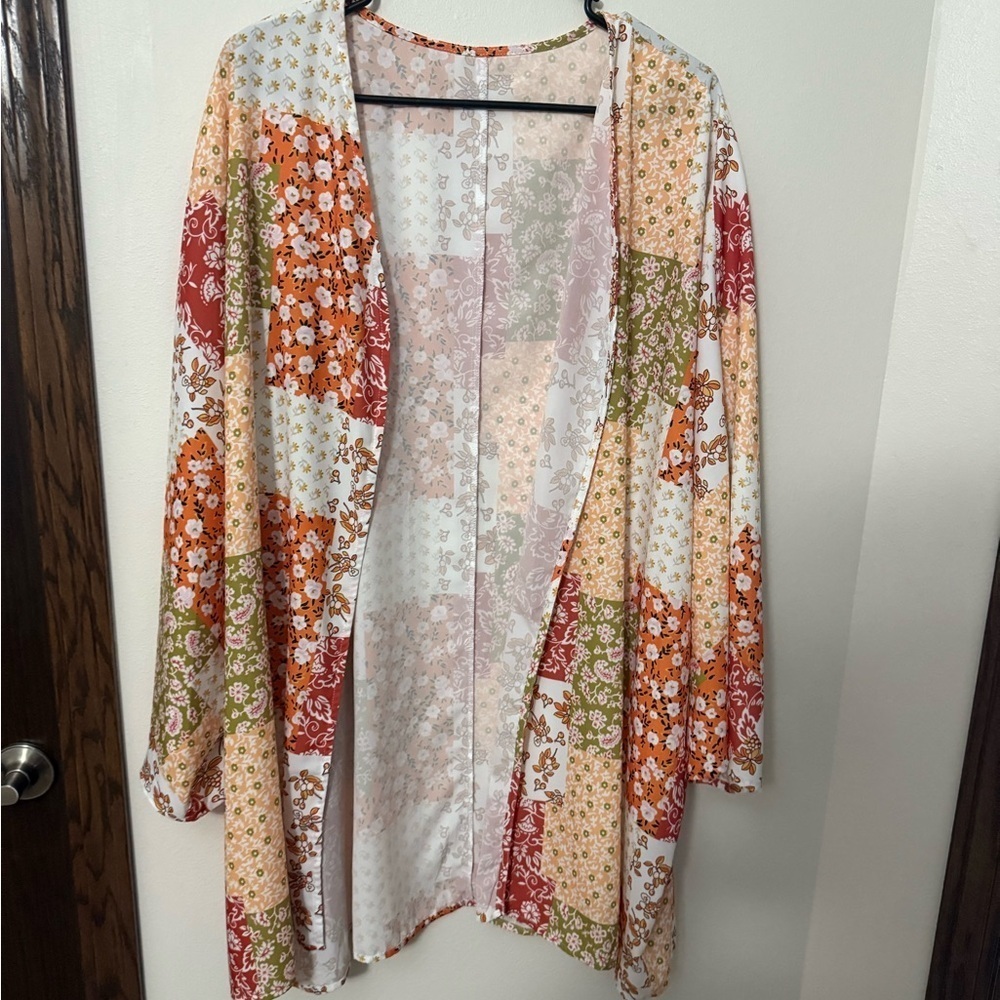 Source Unknown Floral Patchwork Kimono